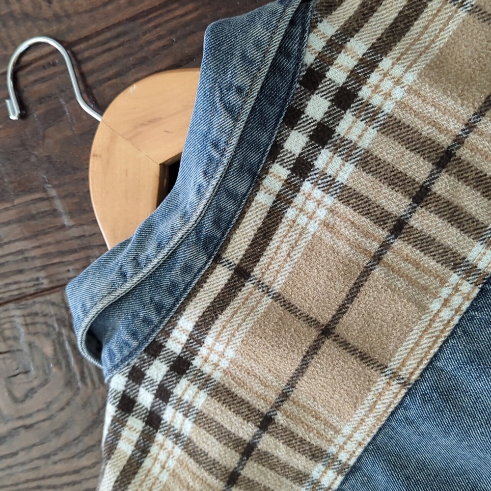 BLUE B COLLECTION I Boutique Denim & Plaid Flannel Contrast Jean Jacket, L - Picture 10 of 15